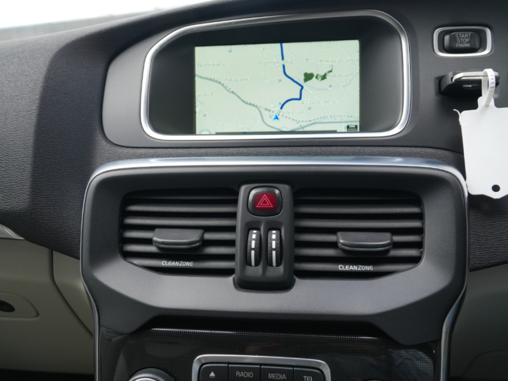 2016 Volvo V40