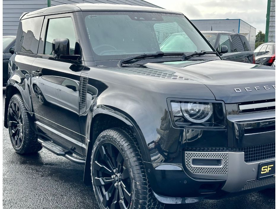 2025 Land Rover Defender