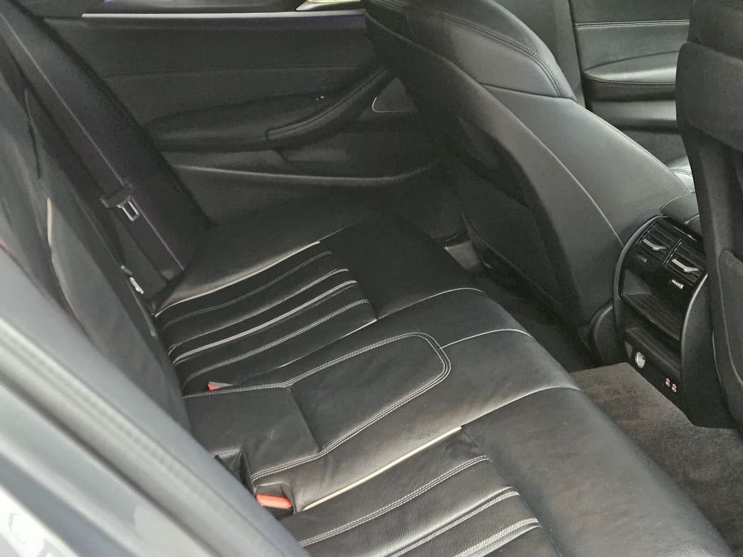 2022 BMW 5 Series