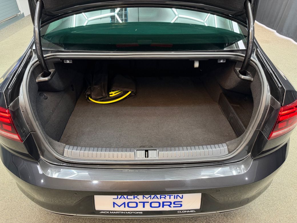 2022 Volkswagen Passat