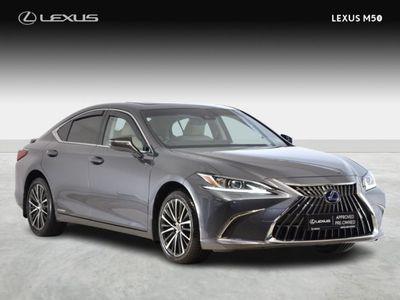 2022 Lexus ES 300h