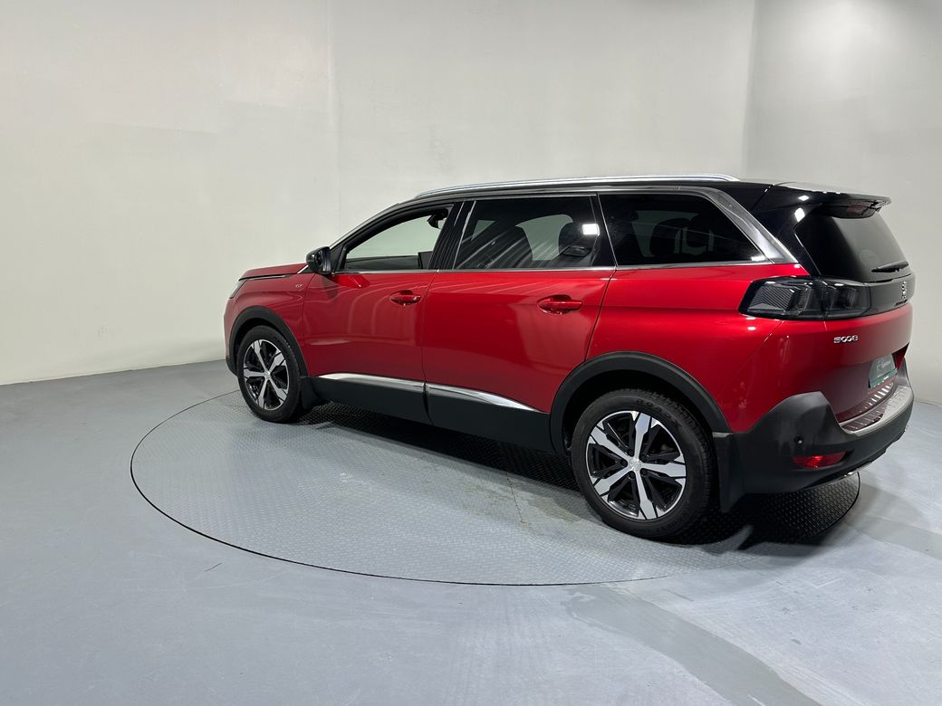 2021 Peugeot 5008