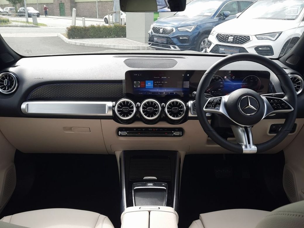 2025 Mercedes-Benz GLB Class