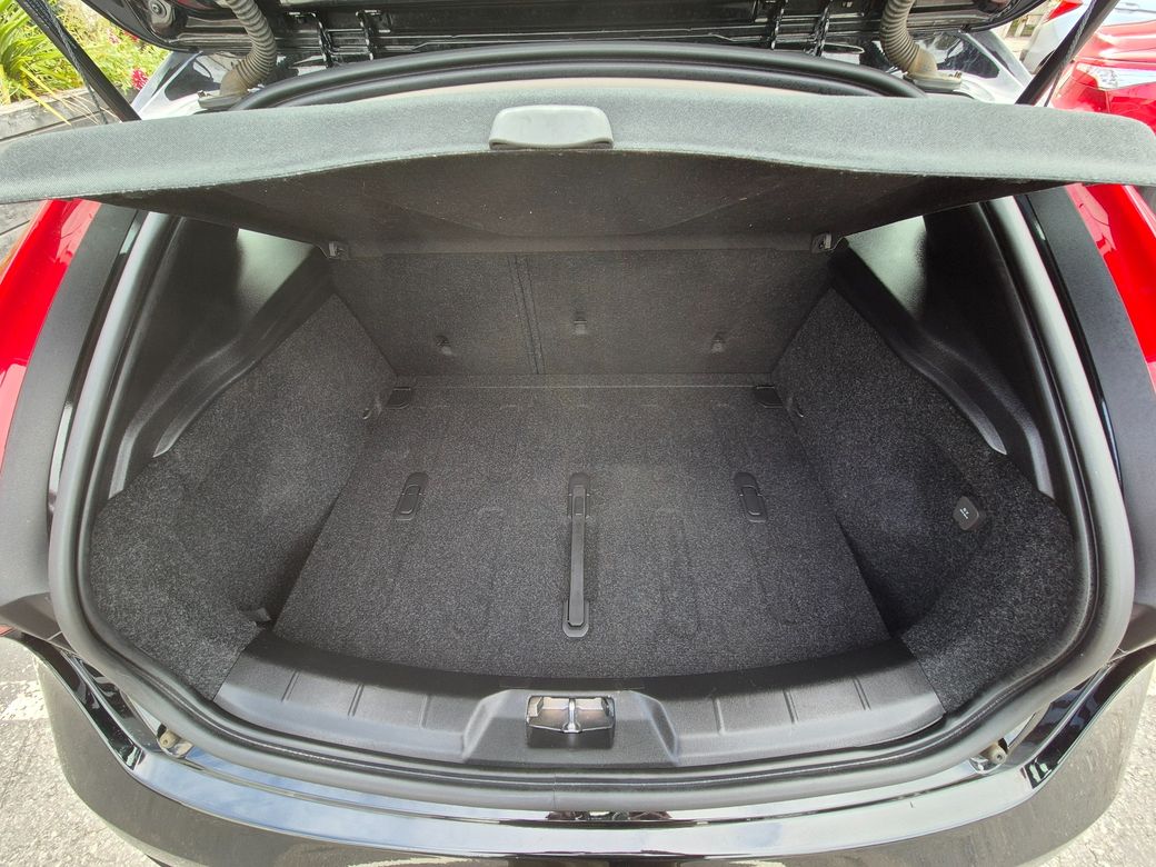 2018 Volvo V40