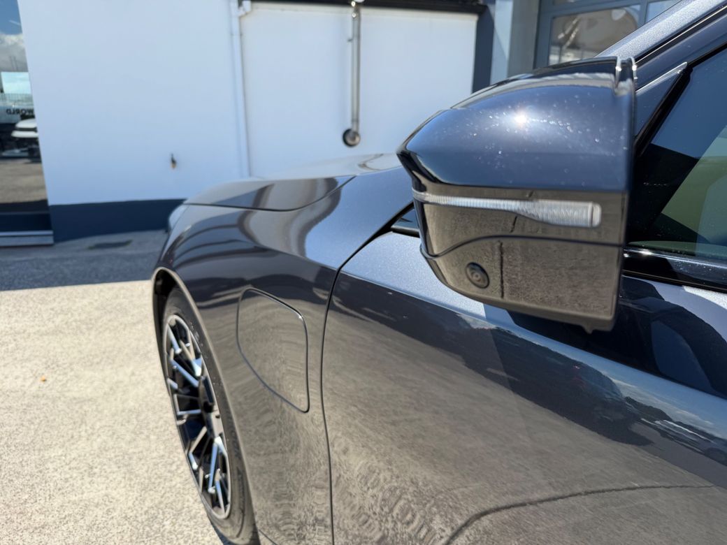 2025 BMW M5