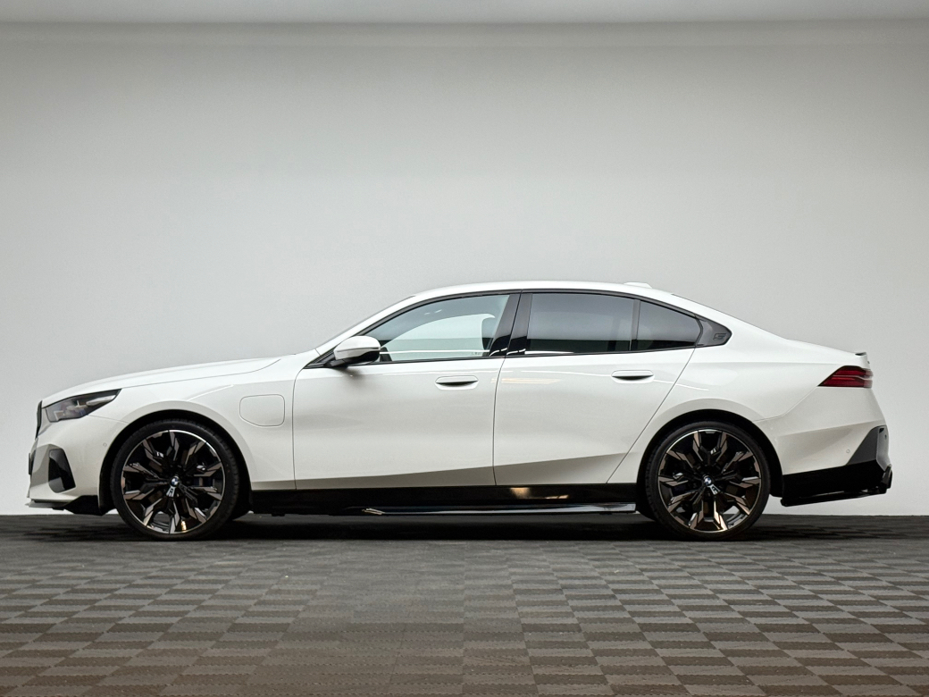 2025 BMW 5 Series