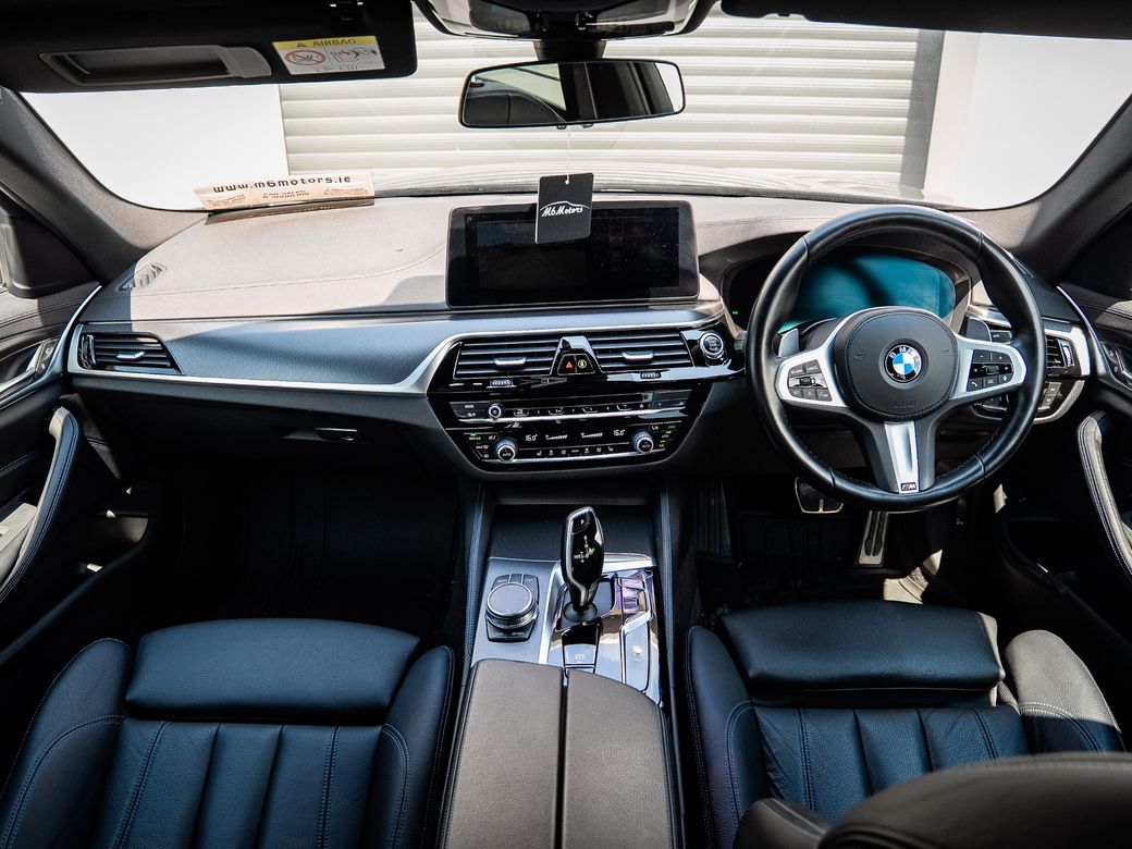 2022 BMW 5 Series