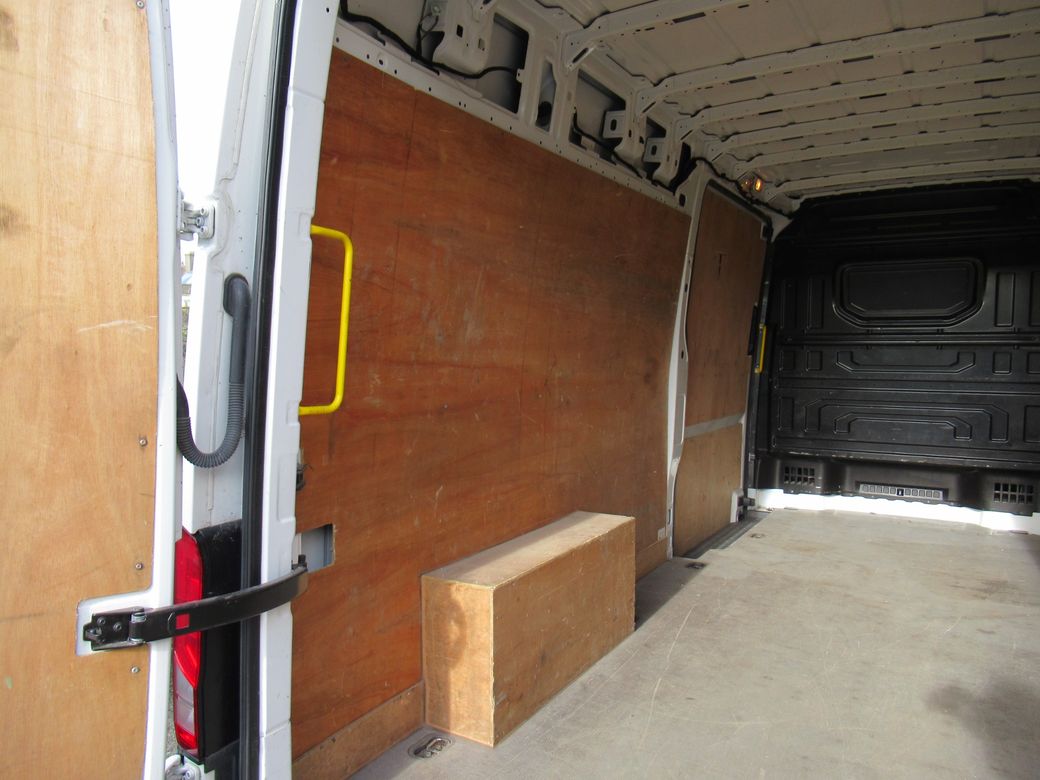 2023 Volkswagen Crafter