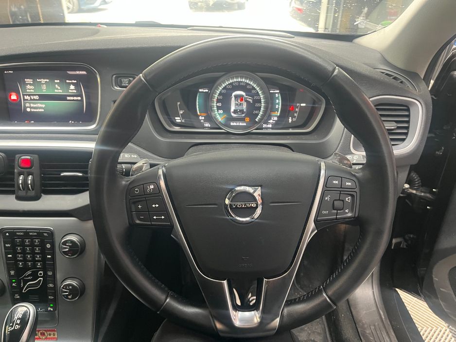 2018 Volvo V40