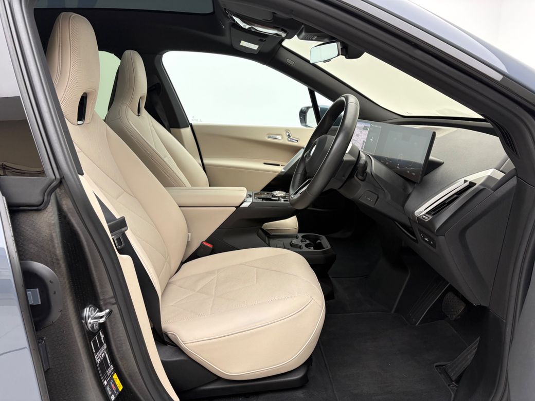 2024 BMW iX