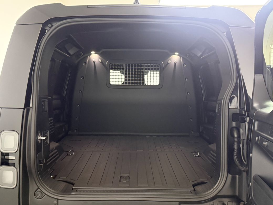 2026 Land Rover Defender