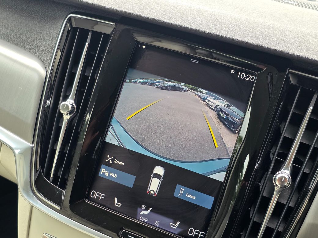 2020 Volvo V90