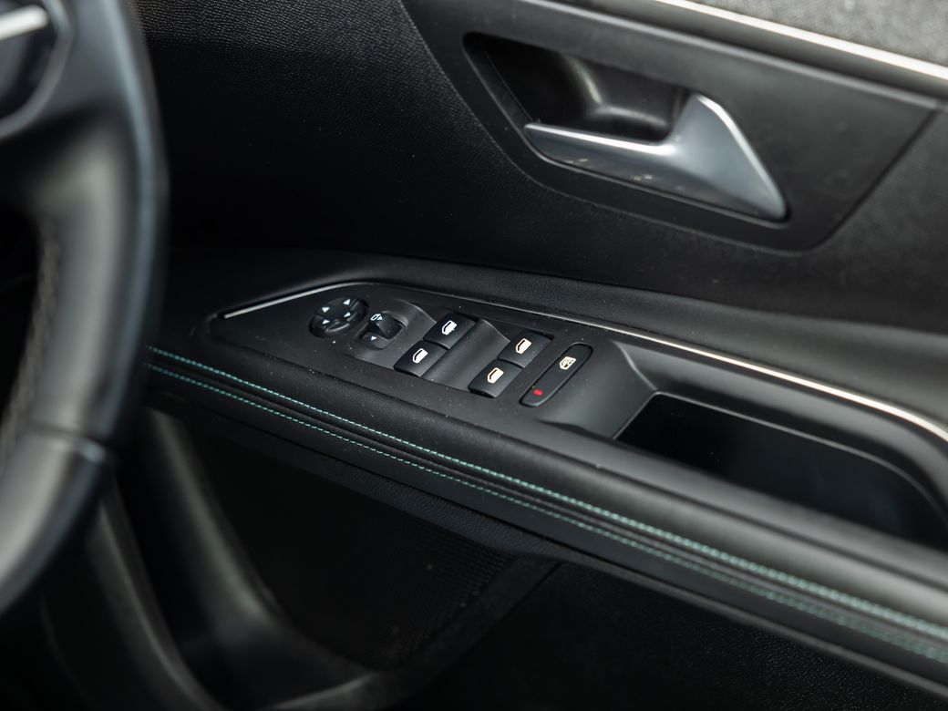 2022 Peugeot 5008