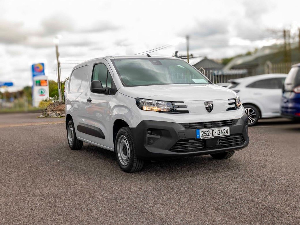 2025 Peugeot Partner