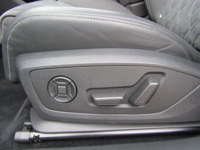 2022 Audi Q4