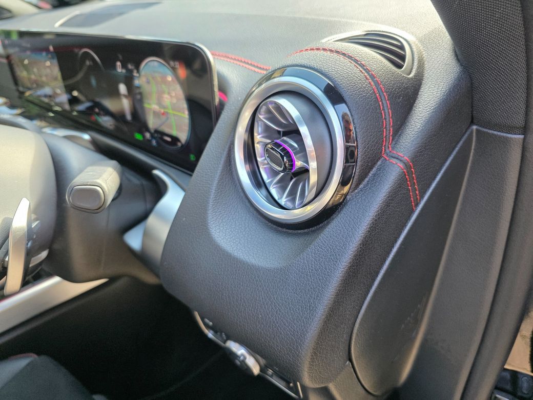 2024 Mercedes-Benz EQB