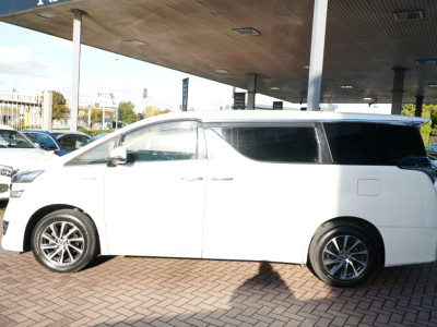 2015 Toyota Alphard