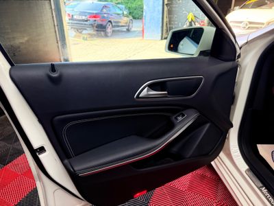 2016 Mercedes-Benz 180