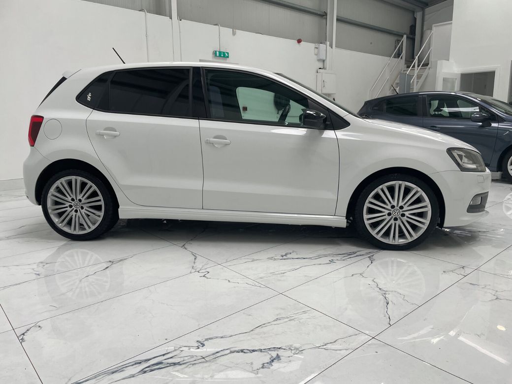 2016 Volkswagen Polo