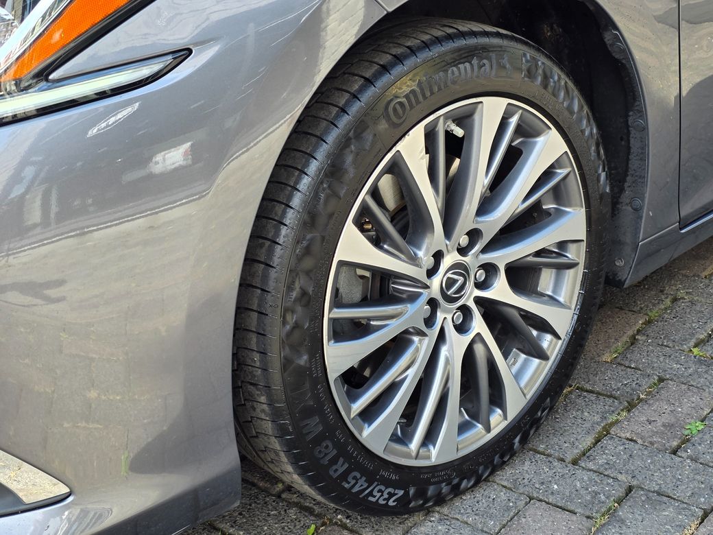 2021 Lexus ES 300h