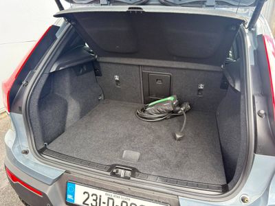 2023 Volvo XC40