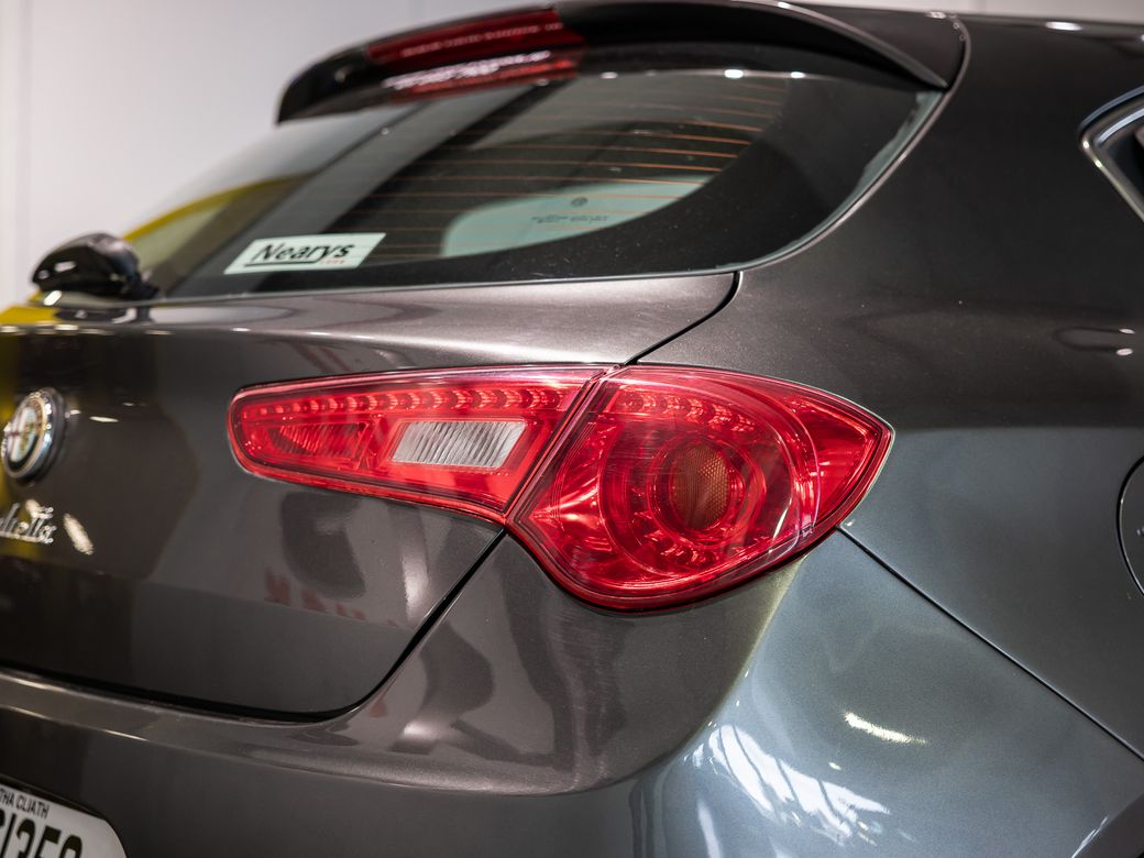 2011 Alfa Romeo Giulietta