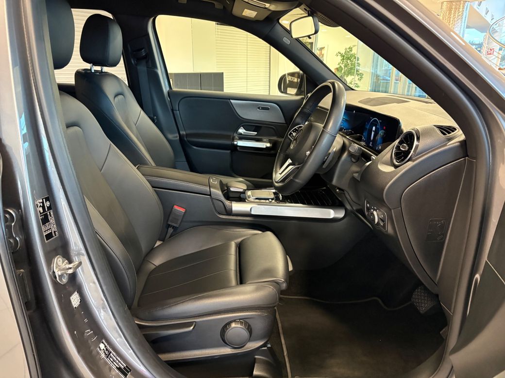 2022 Mercedes-Benz GLB Class