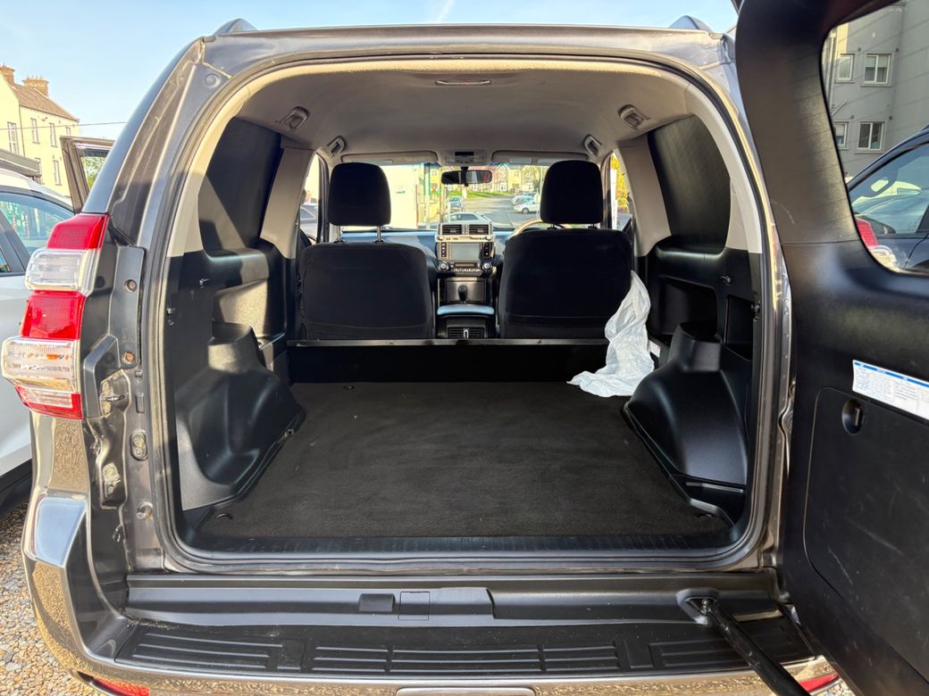 2017 Toyota Landcruiser