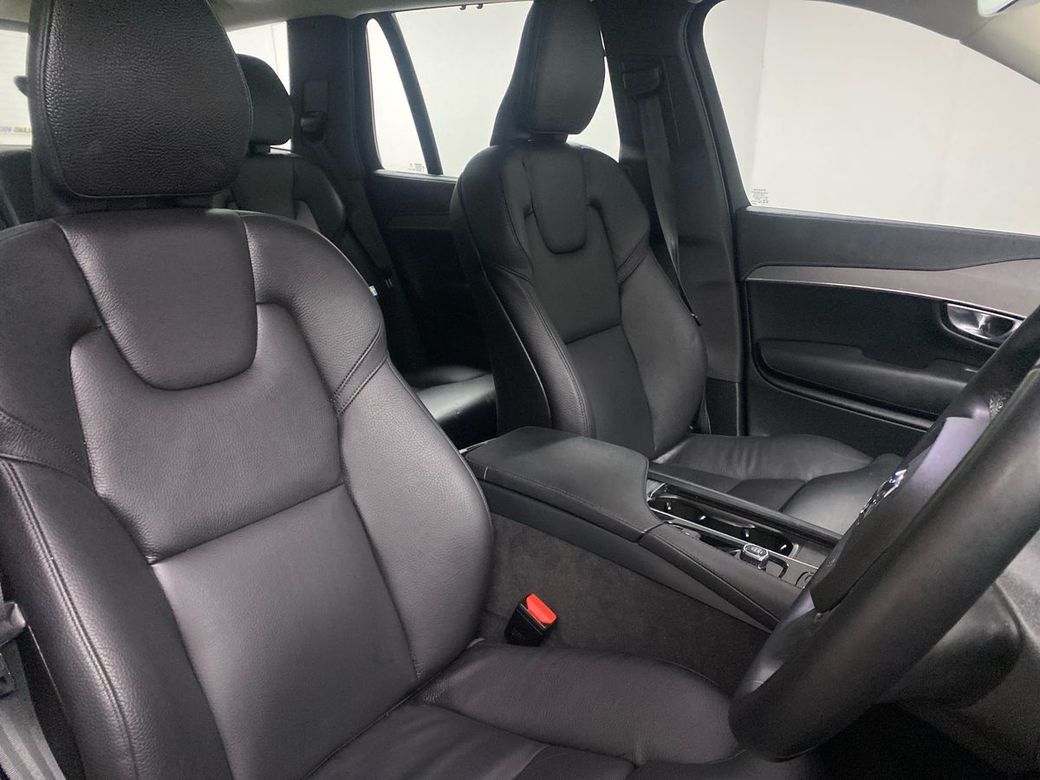 2023 Volvo XC90