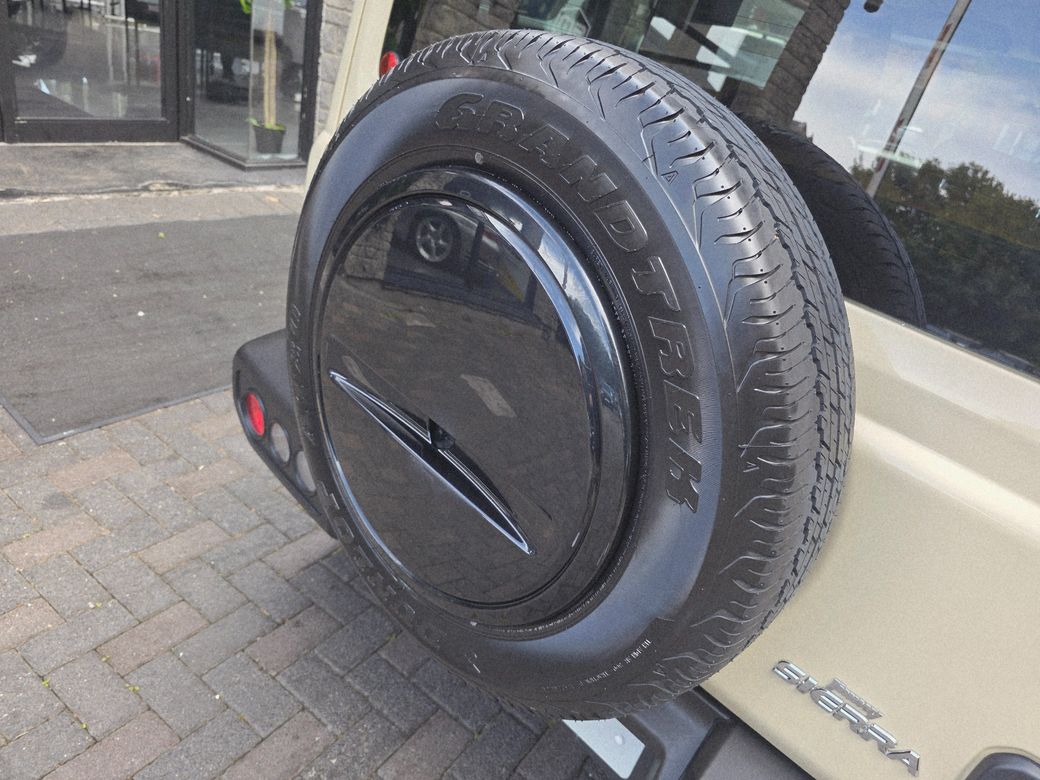 2023 Suzuki Jimny