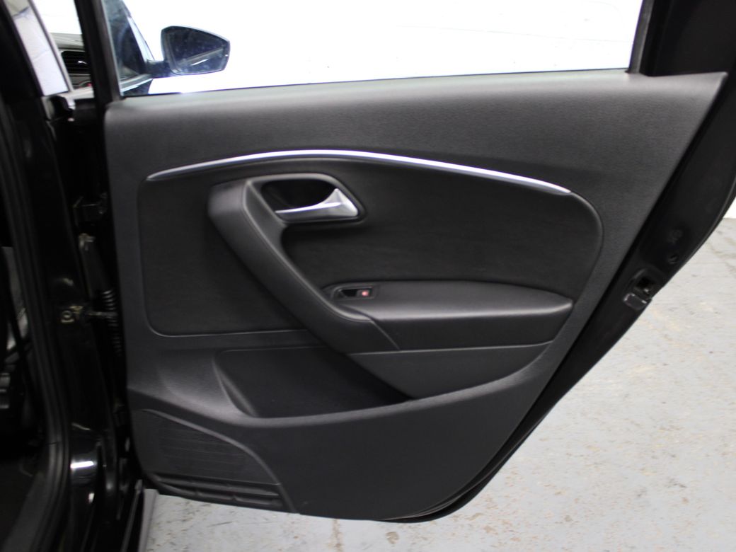 2017 Volkswagen Polo