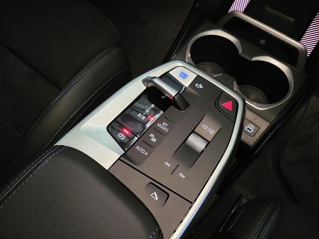 2025 BMW iX1