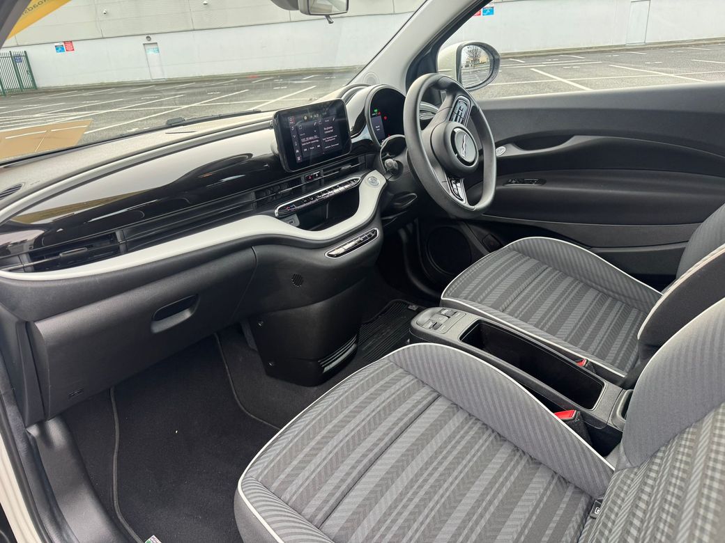 2023 Fiat 500e