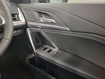 2025 BMW iX1