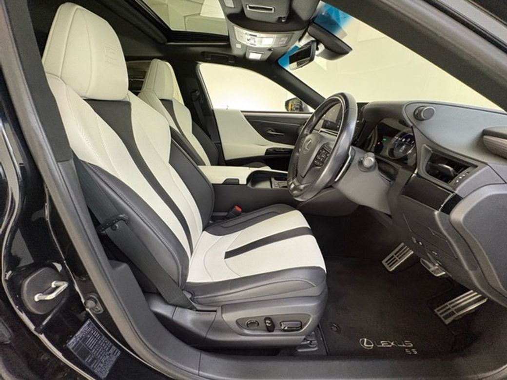 2023 Lexus ES 300h