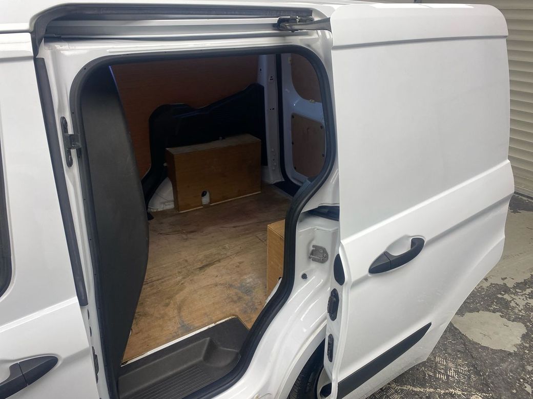 2023 Ford Transit Courier