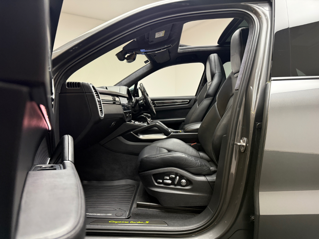 2020 Porsche Cayenne