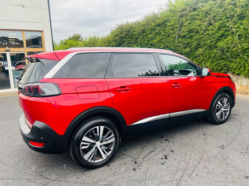 2021 Peugeot 5008