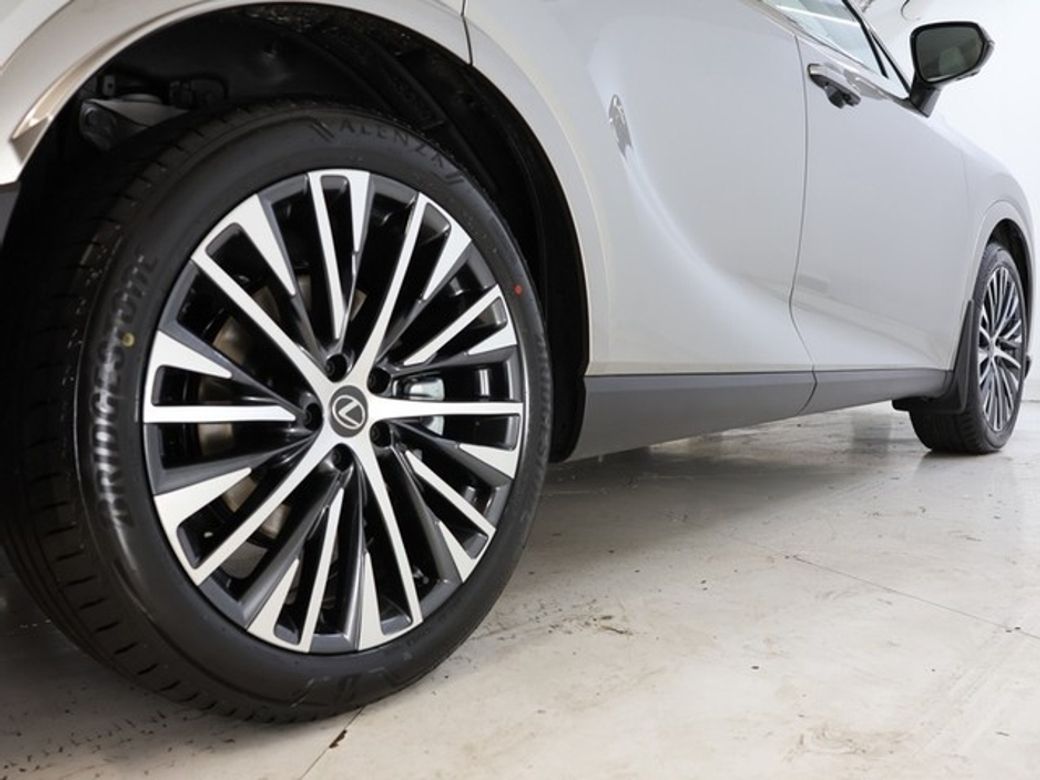 2026 Lexus RX450h+