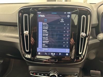 2023 Volvo XC40