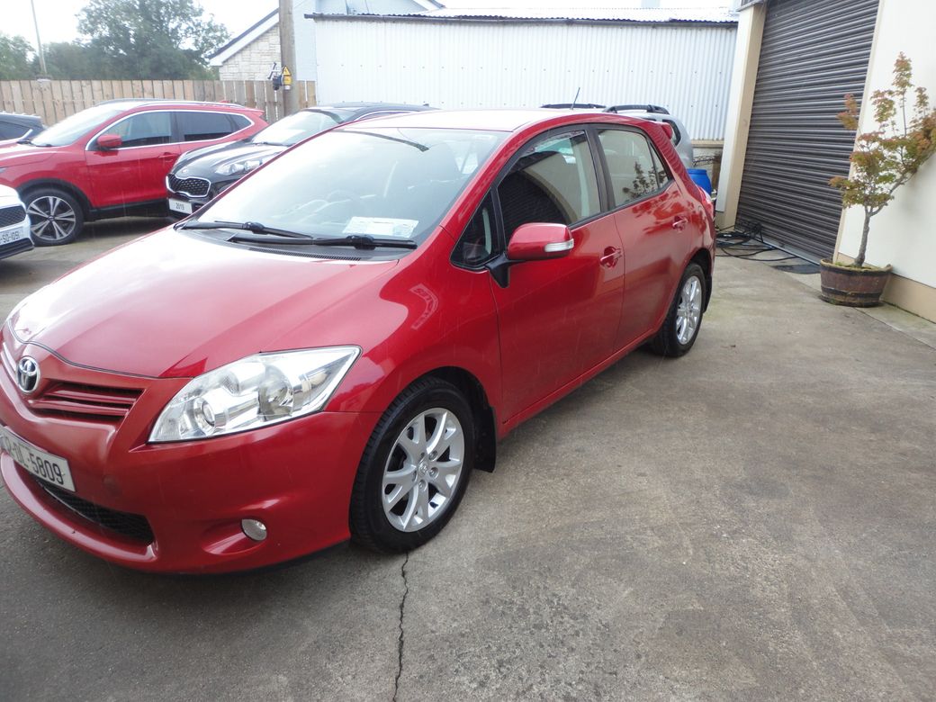2012 Toyota Auris