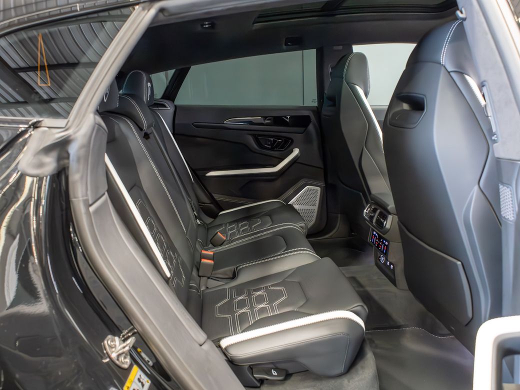2025 Lamborghini Urus