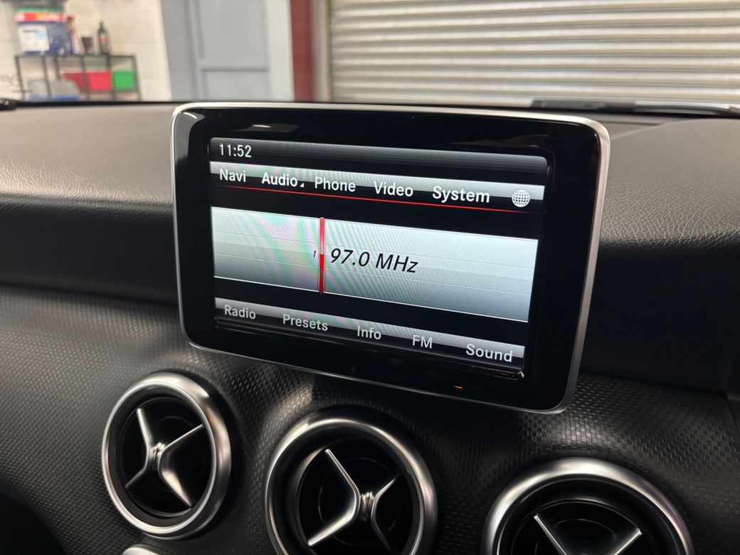 2014 Mercedes-Benz A 180