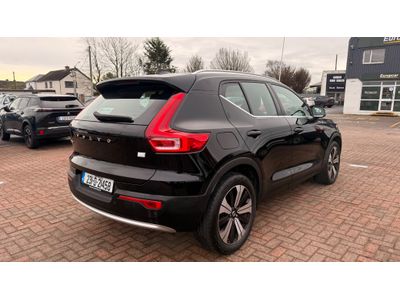 2023 Volvo XC40