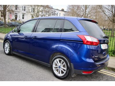 2017 Ford Grand C-Max