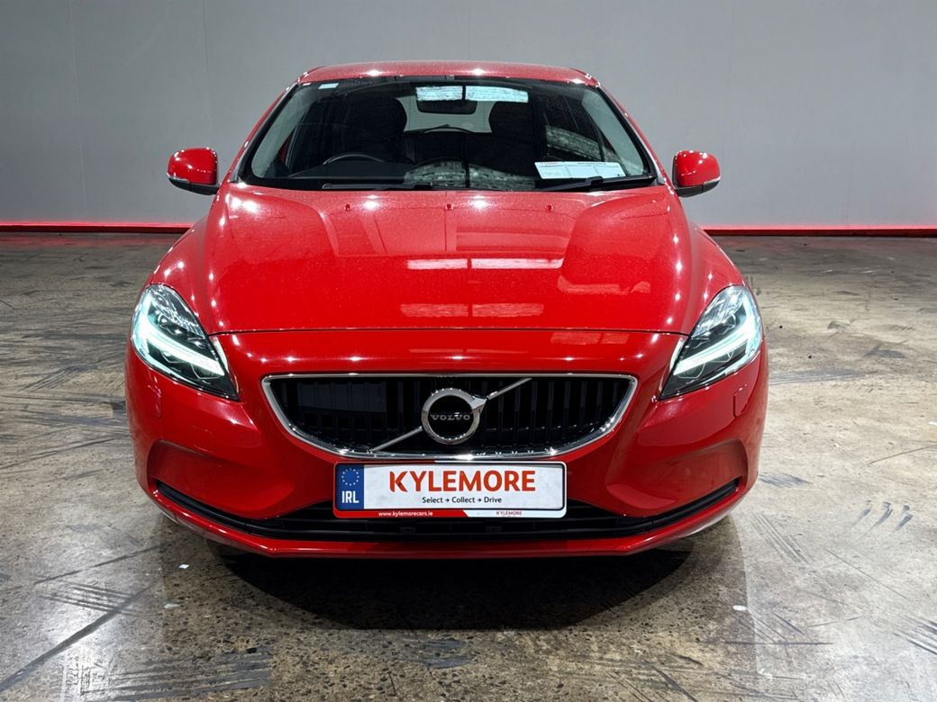 2019 Volvo V40