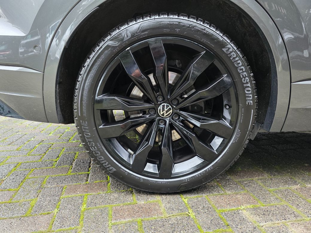 2022 Volkswagen Touareg
