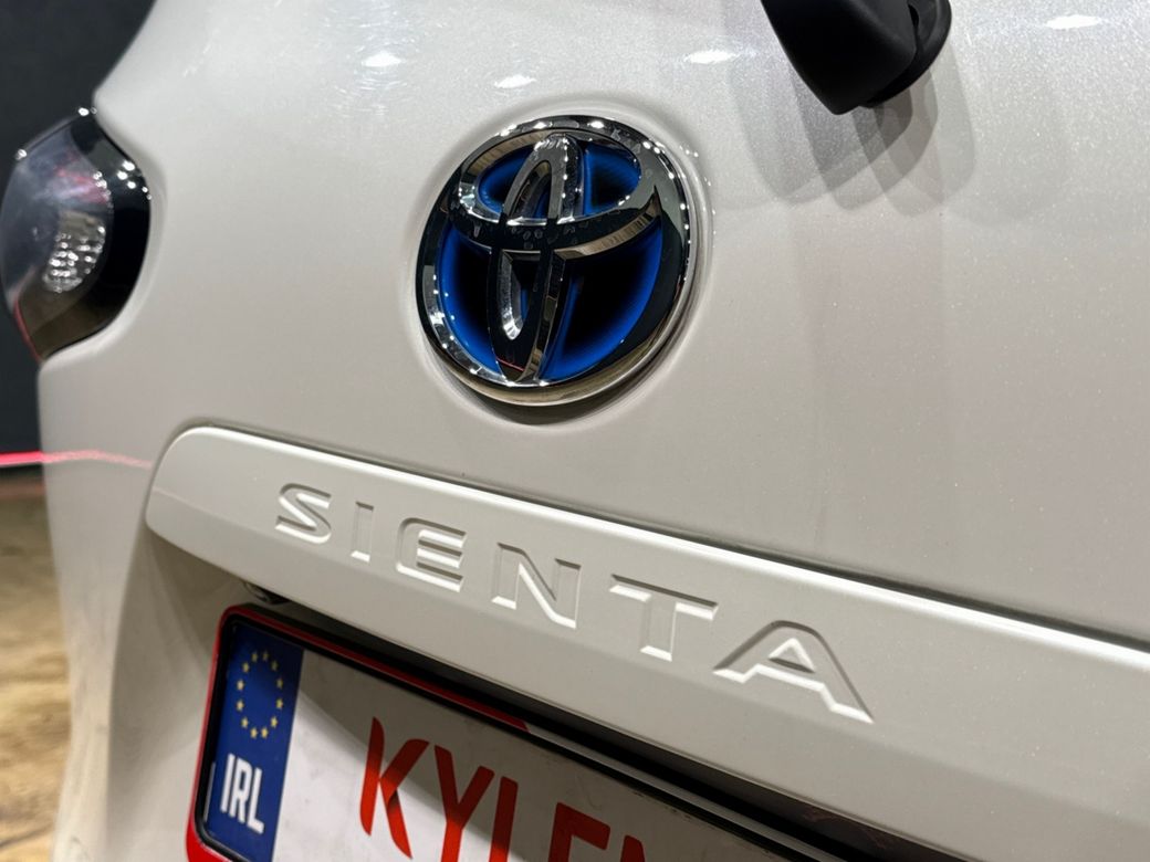 2020 Toyota Sienta