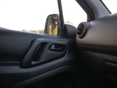 2014 Peugeot Partner