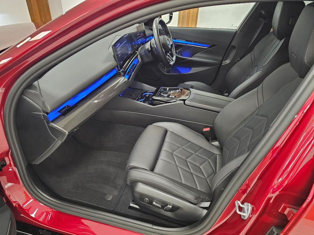 2026 BMW i5